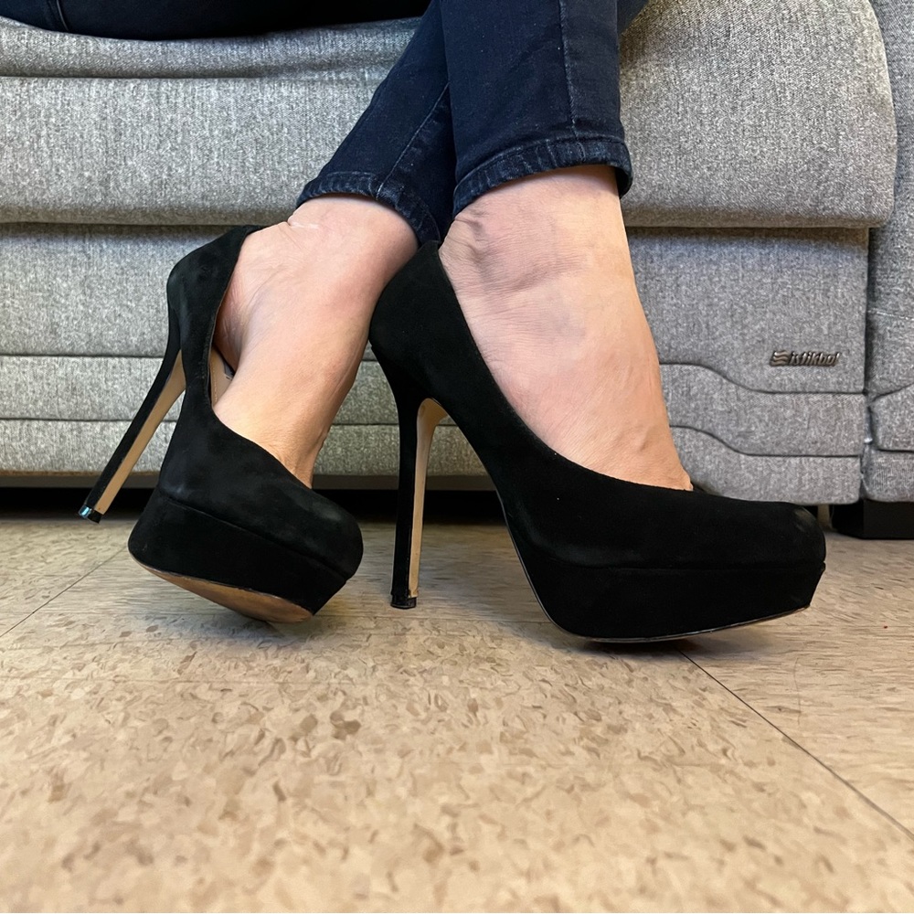 Black high heels Steve Madden